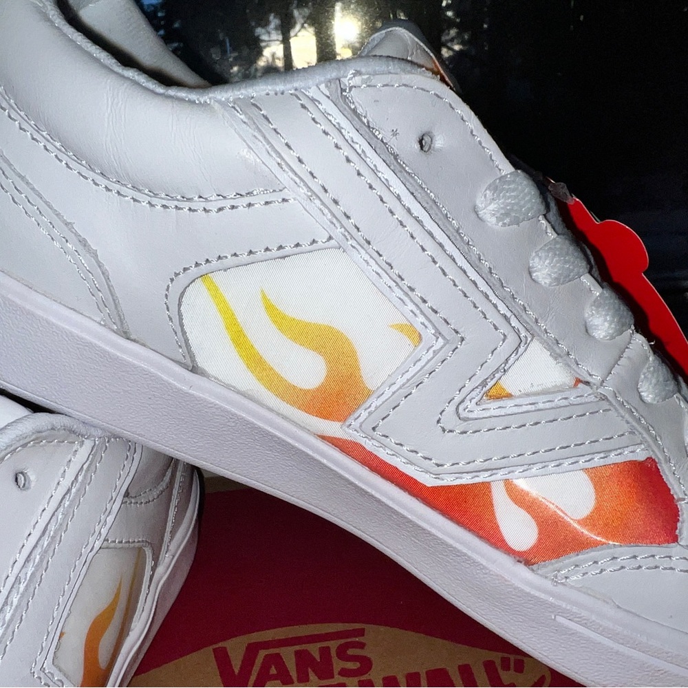 Vans Lowland CC Multiple sizes - Picture 4 of 13
